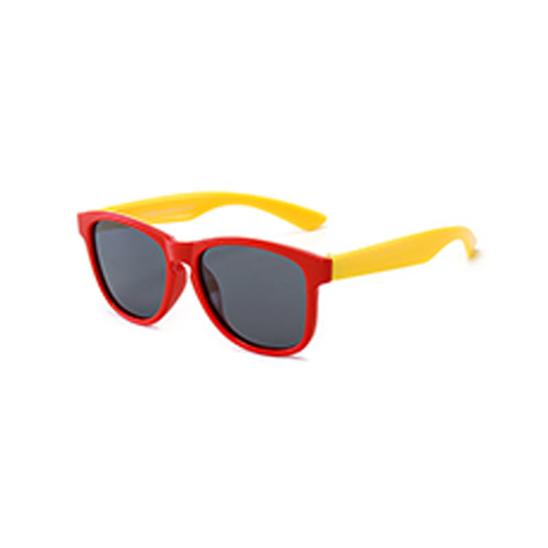 Большие детские солнцезащитные очки для мальчиков с высококачественным рисунком 11007-RTS